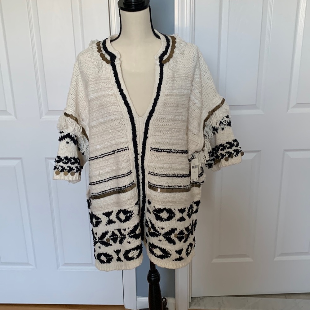 🌷ANTHROPOLOGIE EMBELLISHED SWEATER 🌷 - Picture 2 of 9